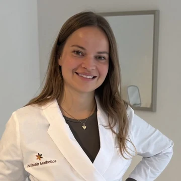 Cathrine Arnholdt i klinikken i Sorø